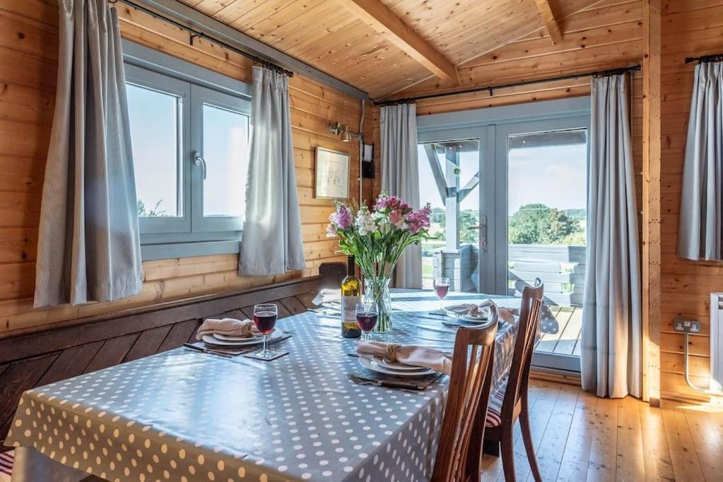 The Cabin, Parham วูดบริดจ์ ภายนอก รูปภาพ